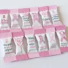 Arquivo digital de embalagens para balas personalizadas no tema Outubro Rosa nos formatos PNG e PDF, exibindo layouts com laços da campanha, frases motivacionais e fundo rosa com elementos florais prontos para imprimir.