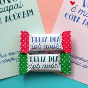 Mimos personalizados para o Dia dos Avós com cartão decorativo e capas de balas. Arquivo digital nos formatos Silhouette Studio e imagem em PNG.