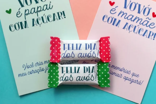 Mimos personalizados para o Dia dos Avós com cartão decorativo e capas de balas. Arquivo digital nos formatos Silhouette Studio e imagem em PNG.