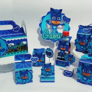 Caixas personalizadas em camadas com o símbolo do Menino Gato e prédios à noite. Arquivo digital de corte em formatos Studio e em arquivo PDF.
