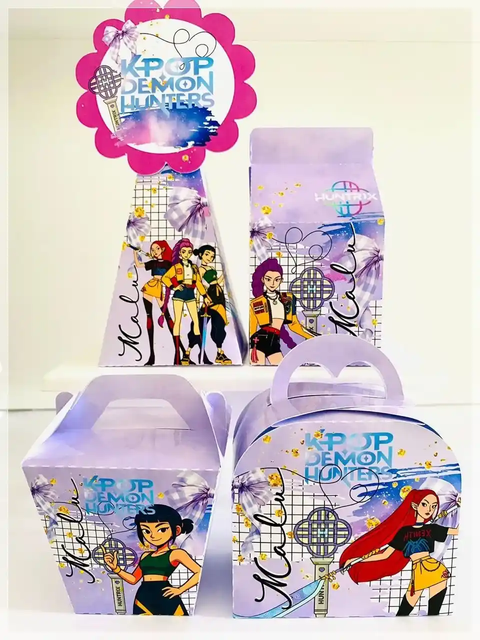 Lembrancinha personalizada de aniversário no tema Guerreiras do K-Pop. Arquivo de corte digital nos formatos Silhouette Studio e arquivo para impressão PDF.