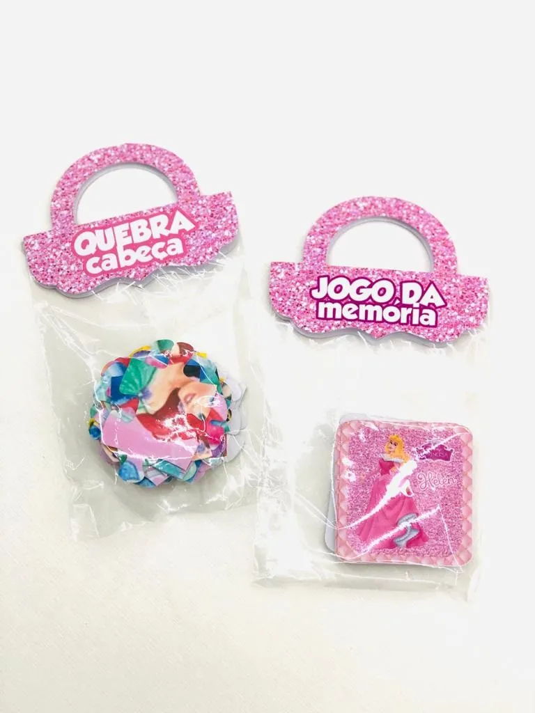 Topper de bolo e mimos personalizados tema Princesas Disney. Arquivo de corte digital para Silhouette Studio e PDF pronto para uso na escola.