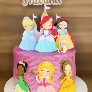 Topper de bolo personalizado com as Princesas Disney e castelo. Arquivo de corte digital para Silhouette Studio ideal para decoração de festa.