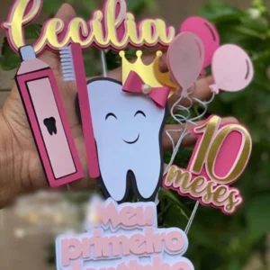 Topper de bolo personalizado com dente fofinho com coroa e escova de dentes. Arquivo de corte digital para Silhouette Studio para decoração de festa.