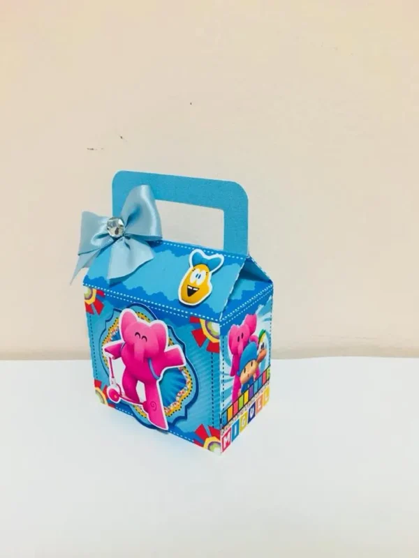 Embalagem e caixinha decorativa de aniversario do Pocoyo para Silhouette Studio.