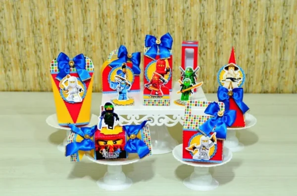 Decoracao de festa e topo de bolo do Ninjago em arquivo de corte para Silhouette Studio.
